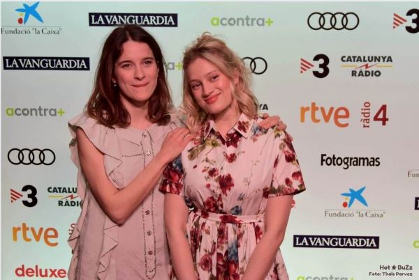Nadia Tereszkiewicz y Rebecca Marder en la gala de inauguración del BCN Film Fest 2023