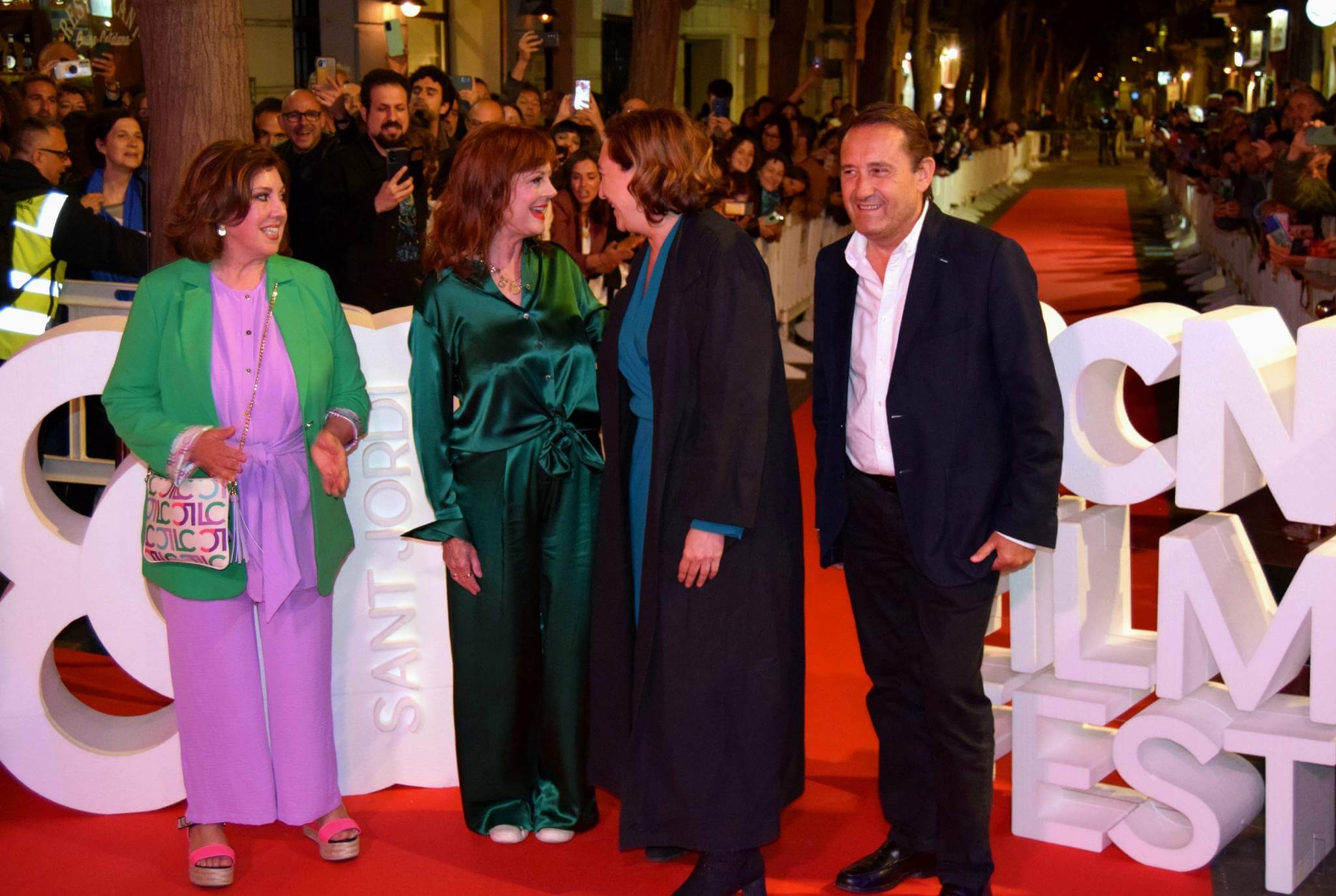 BCN Film Fest 2023 - Susan Sarandon en la alfombra roja con Ada Colau y Conxita Casanovas